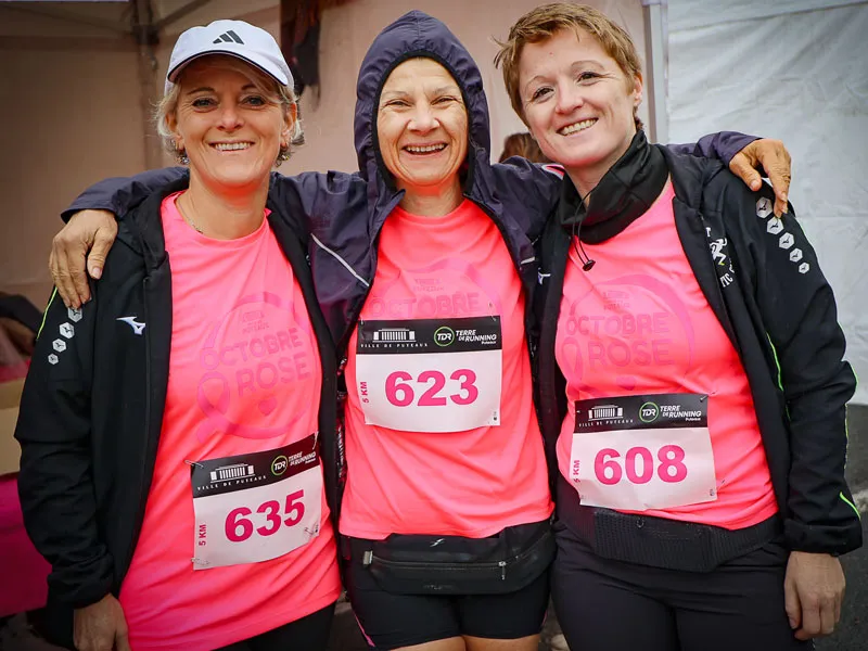 Des participantes aux Foulées Roses