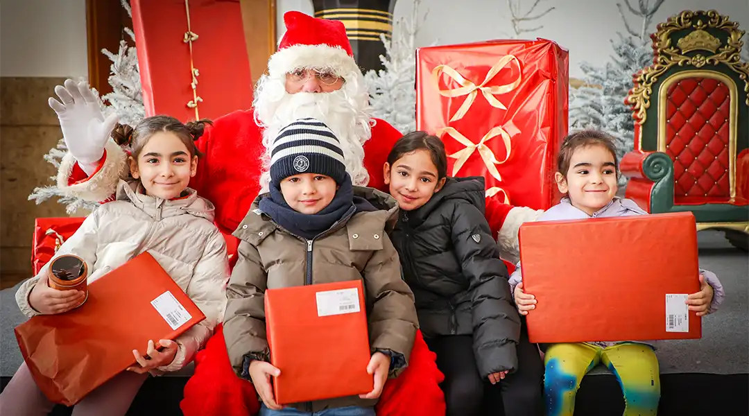 Distribution des Cadeaux de Noël 2024