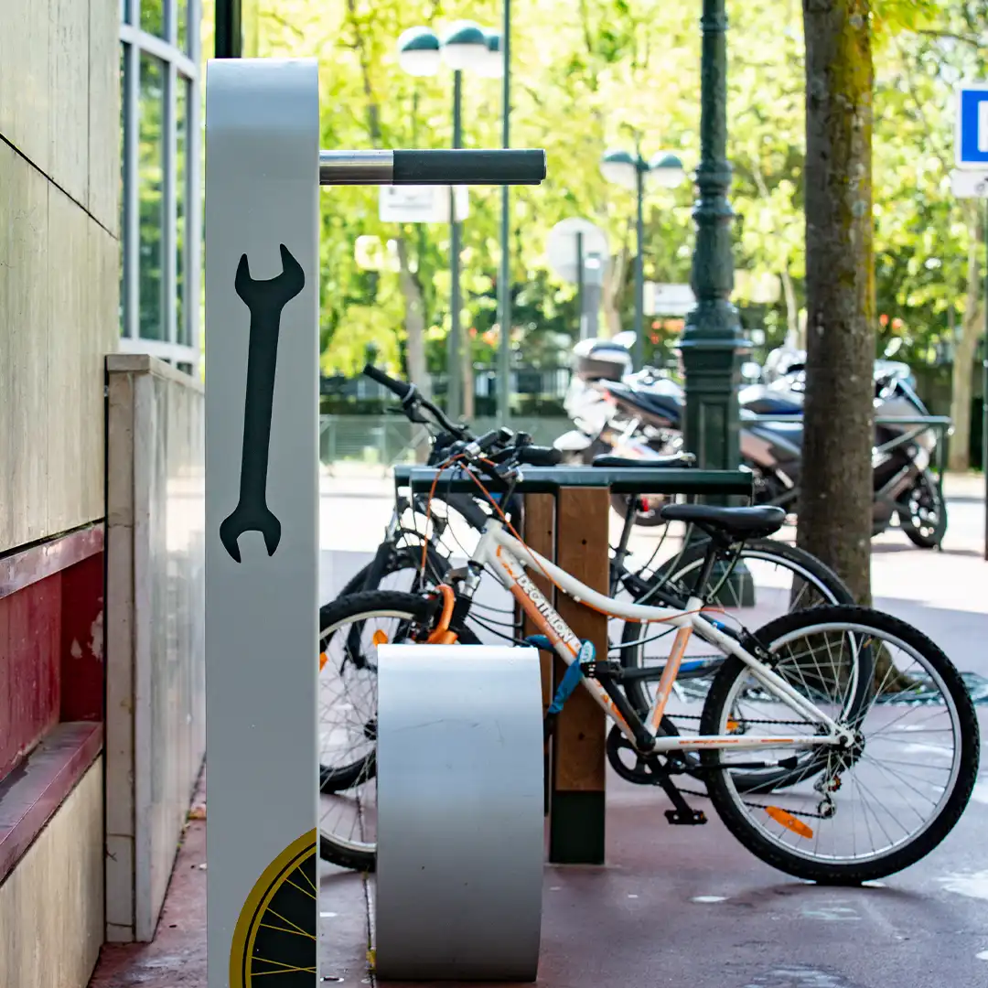 Démocratie participative 9 gonflage et reparation de velo