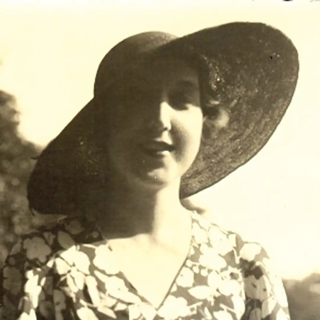 Marie Louise Beziers marquise de Crussol Portrait 1