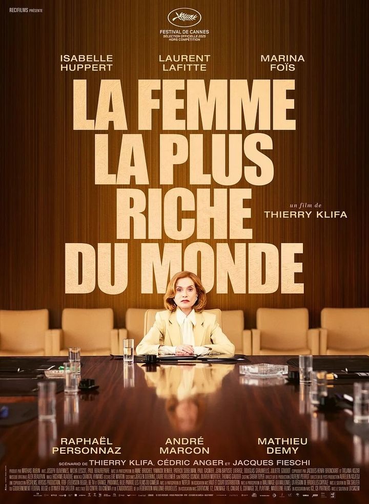 affiche femme la plus riche du monde 68f26c73dd6d9661116085