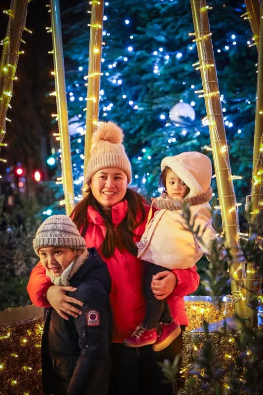 2025-12-06-Illuminations_EL-385_3_11zon