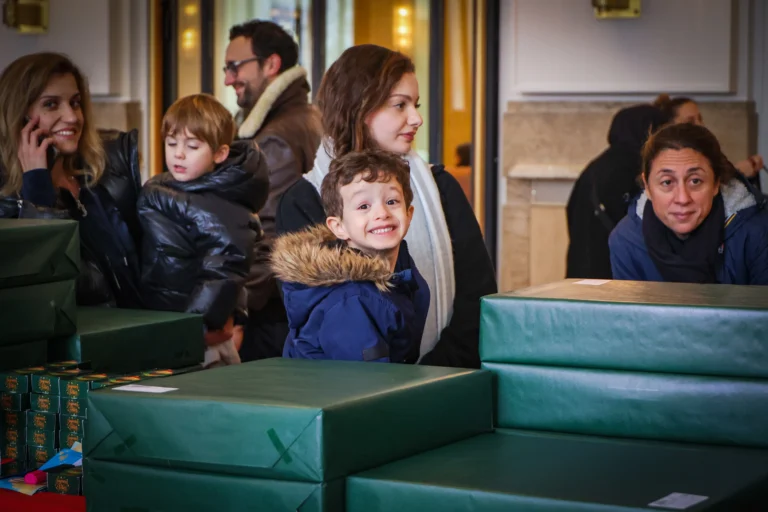 DISTRIBUTION-CADEAUX NOEL-ENFANTS_2025