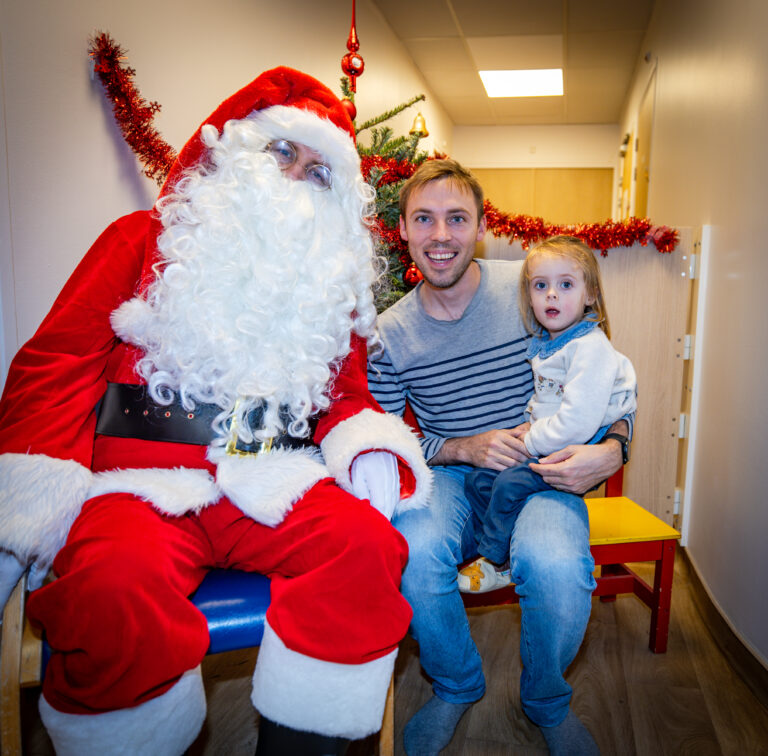 2025-12-16-Noel Creche-CHAPERON ROUGE_MCA-170