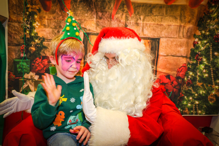 2025-12-17-NoelCrèches_Alexandre-383