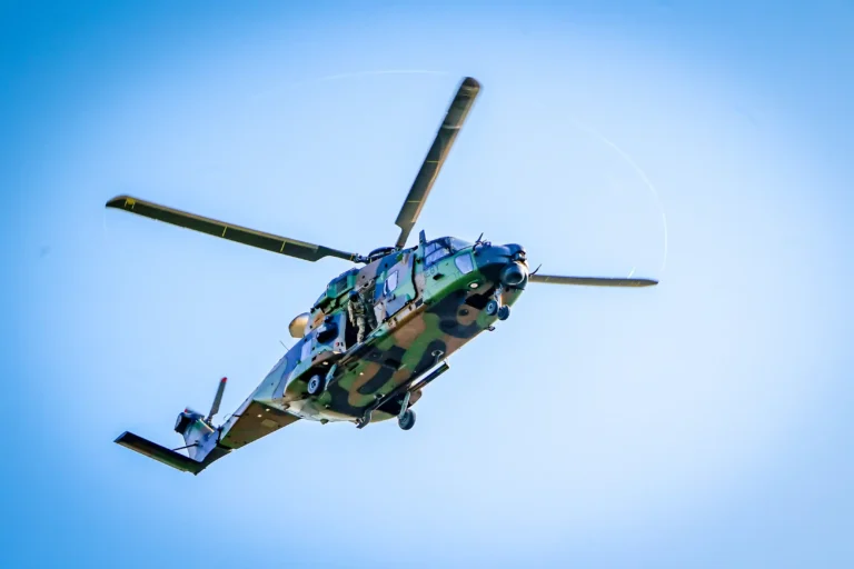 2026-05-08_8maiHelicoptere_MCA-8550_11zon_11zon