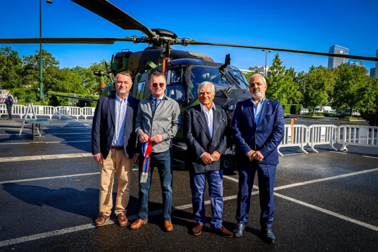 2026-05-08_8maiHelicoptere_MCA-8704_11zon_11zon