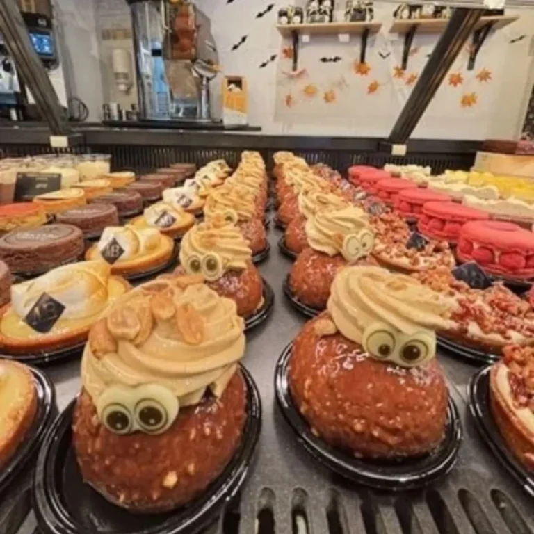 patisserie halloween webp