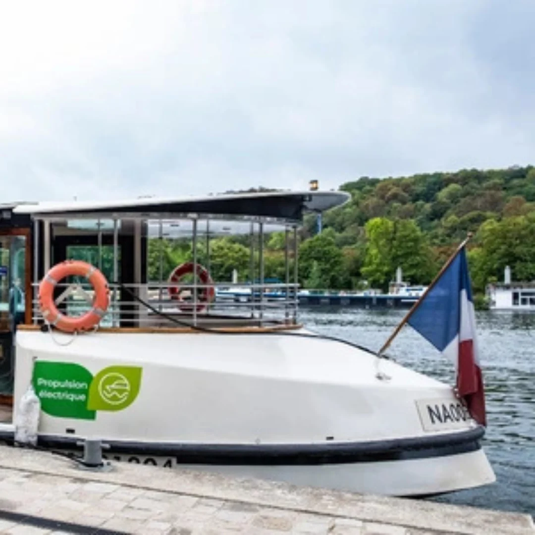 Navette fluviale éléctrique